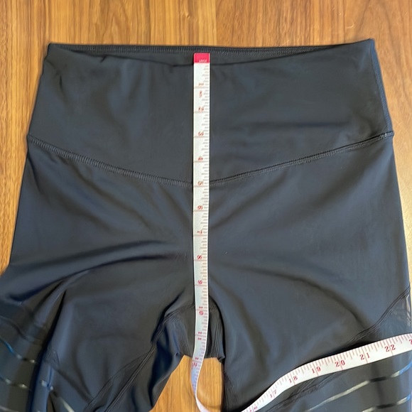 Zella Women’s M Black Motorcycle Detail Leggings EUC - Picture 6 of 8